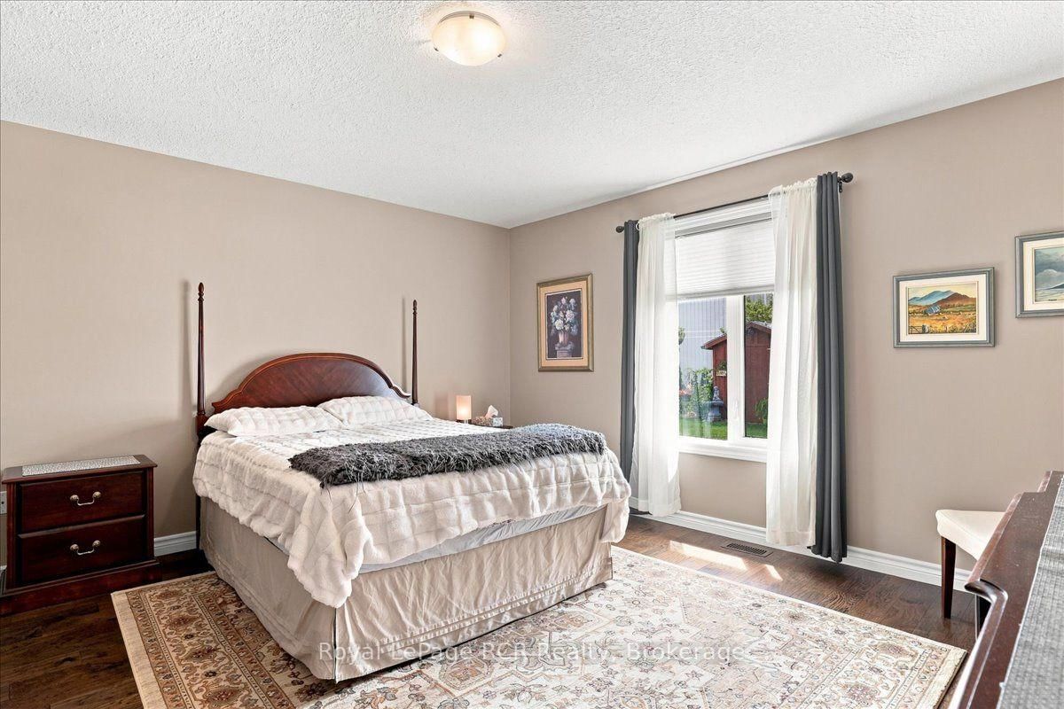 250 Krotz Street E • North Perth, ON photo 16