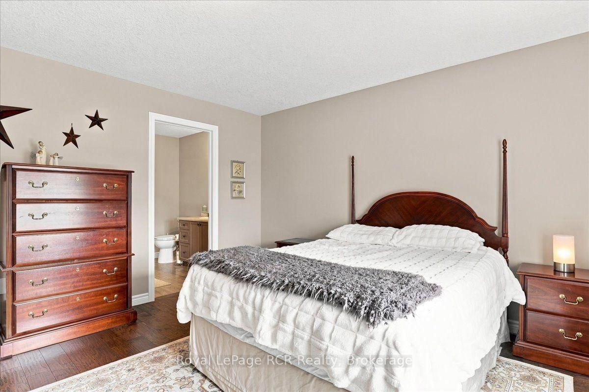 250 Krotz Street E • North Perth, ON photo 17