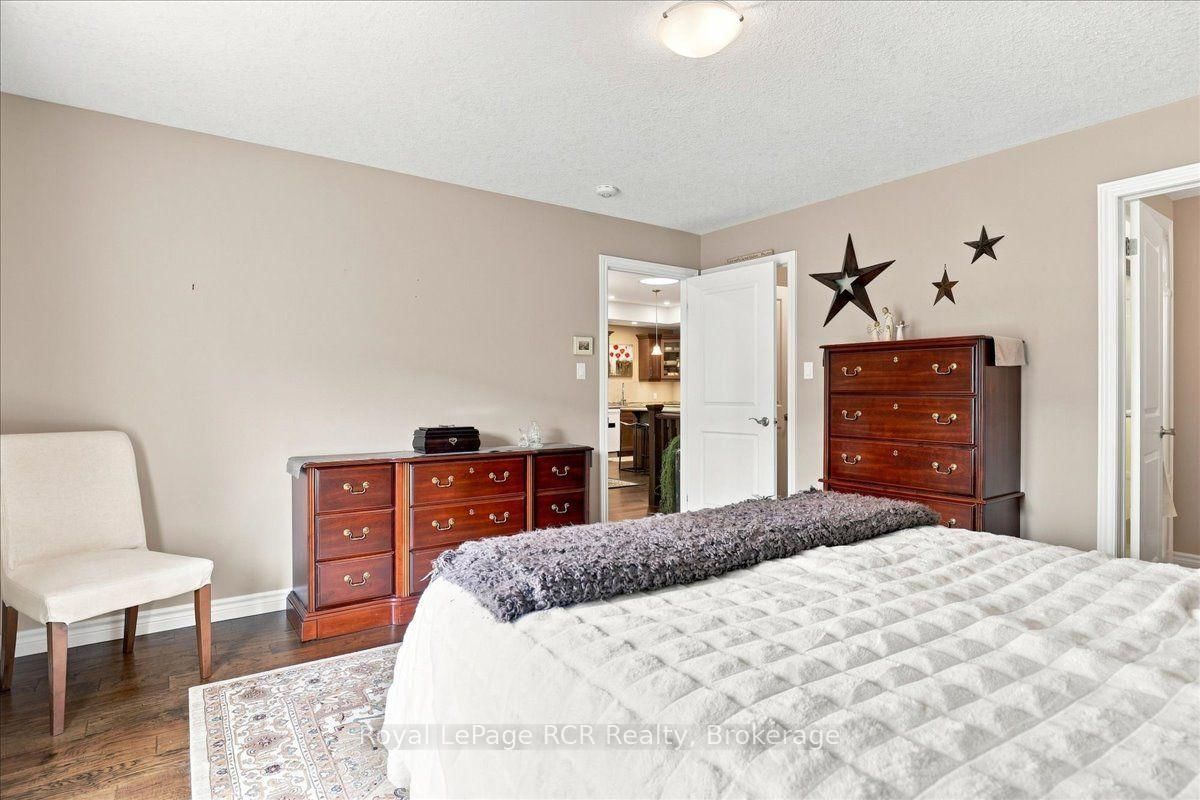 250 Krotz Street E • North Perth, ON photo 18