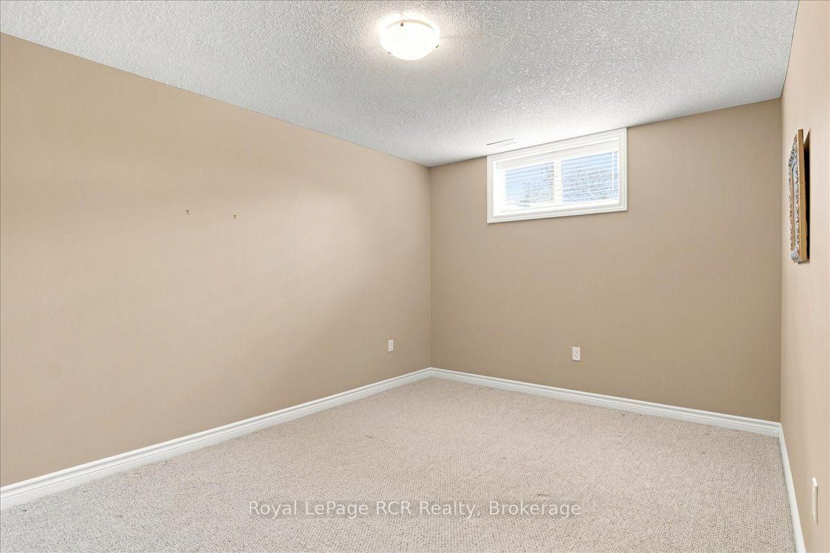 250 Krotz Street E • North Perth, ON photo 33