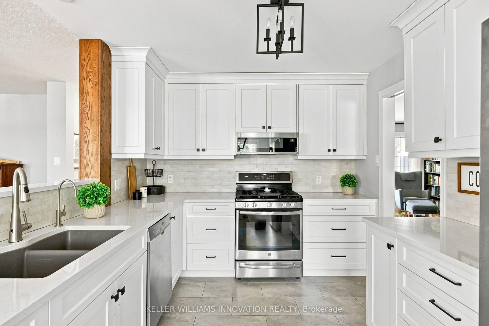 3999 Azalea Crescent • Lincoln, ON photo 4