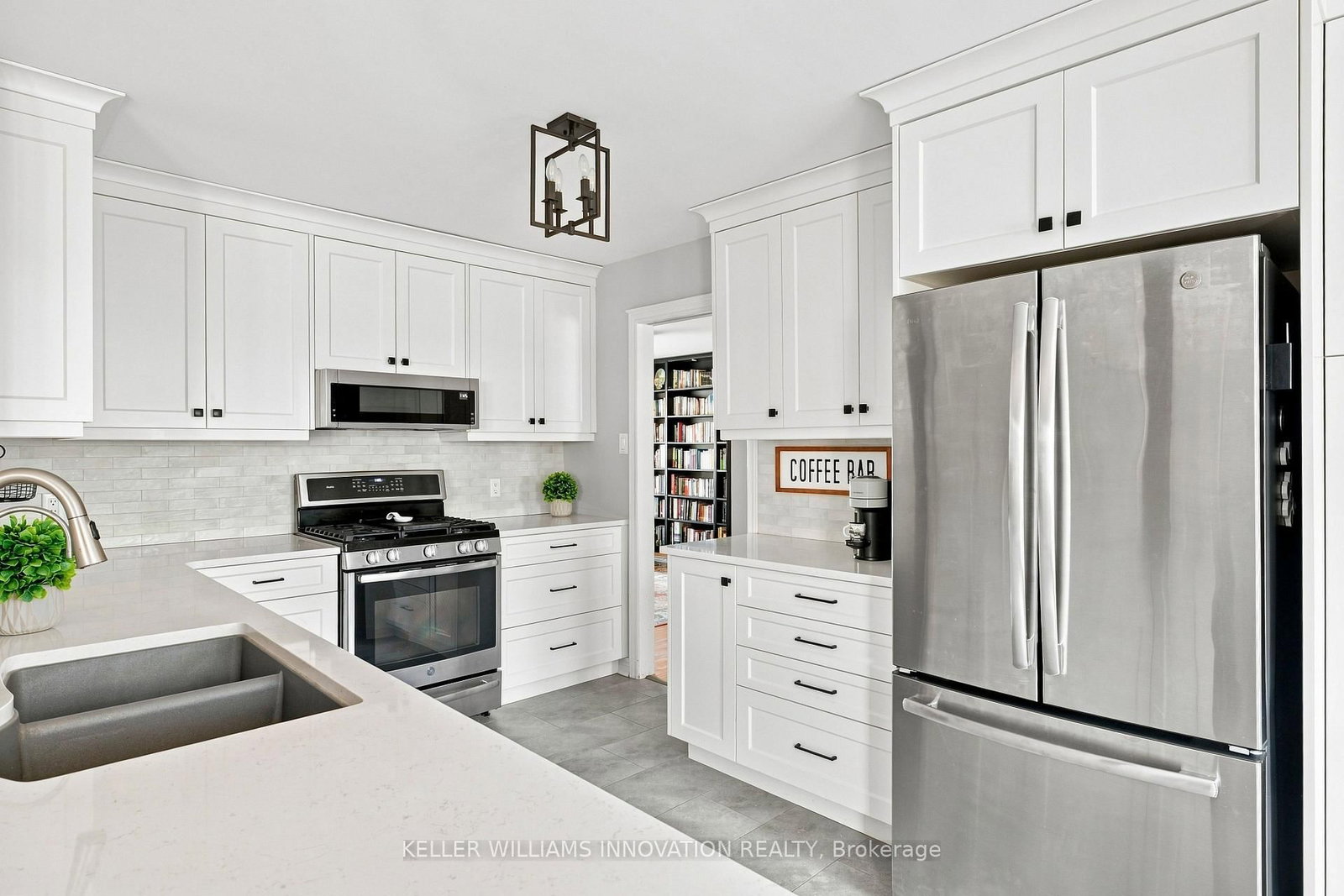 3999 Azalea Crescent • Lincoln, ON photo 5