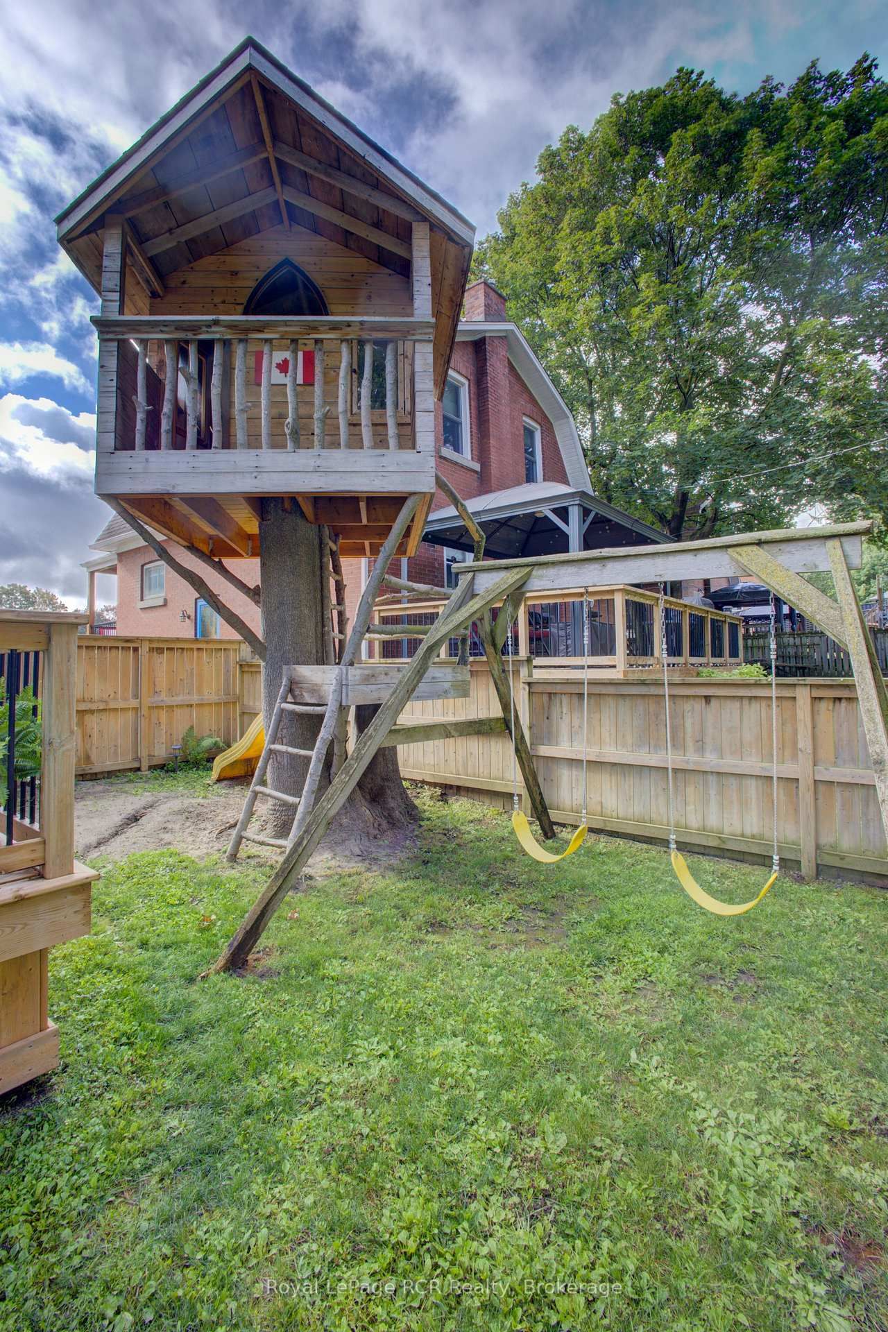 581 St Andrew Street W • Centre Wellington, ON photo 28