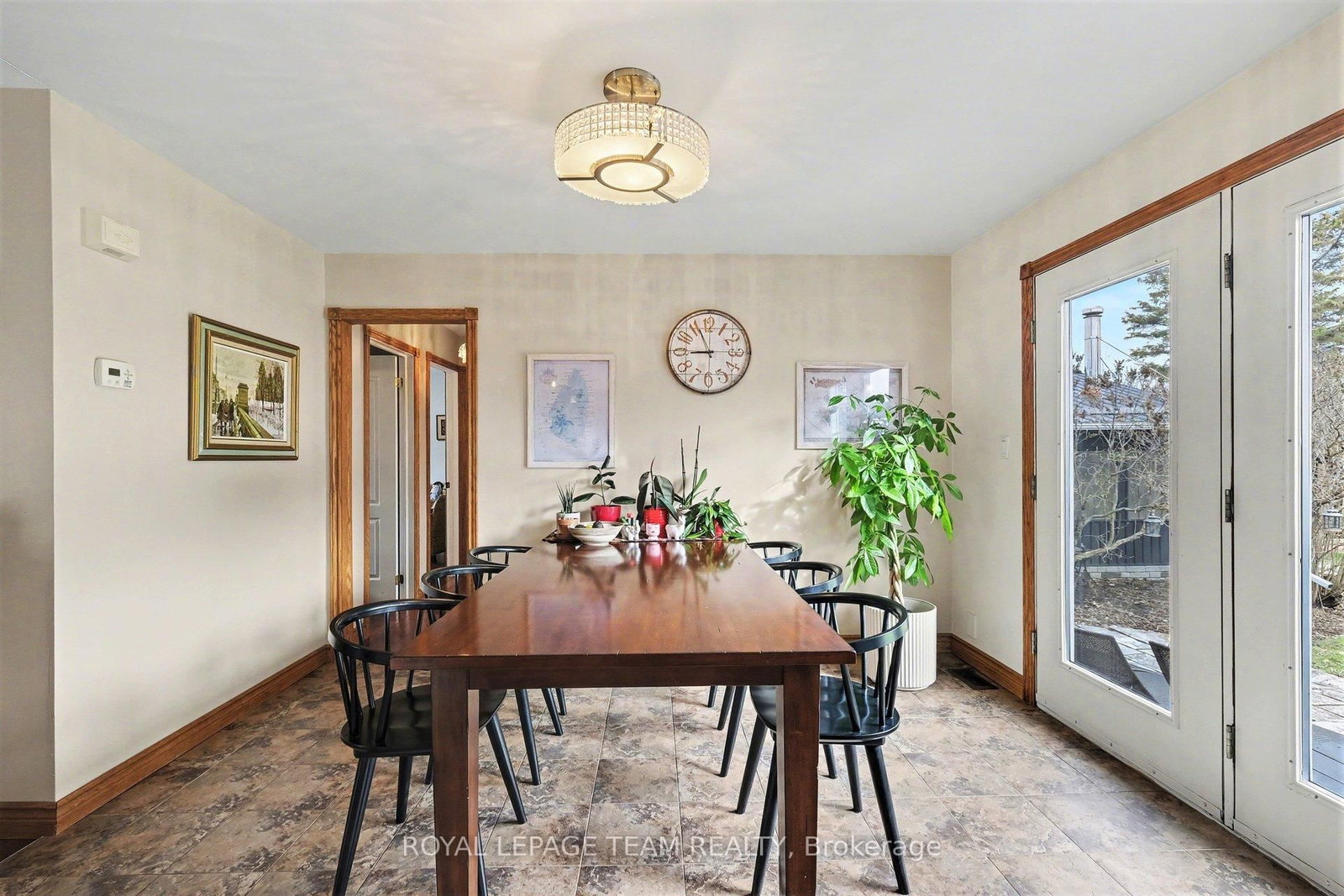 3041 Bridge Street • North Dundas, ON photo 10
