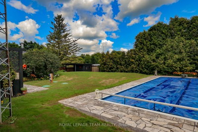 3041 Bridge Street • North Dundas, ON photo 5