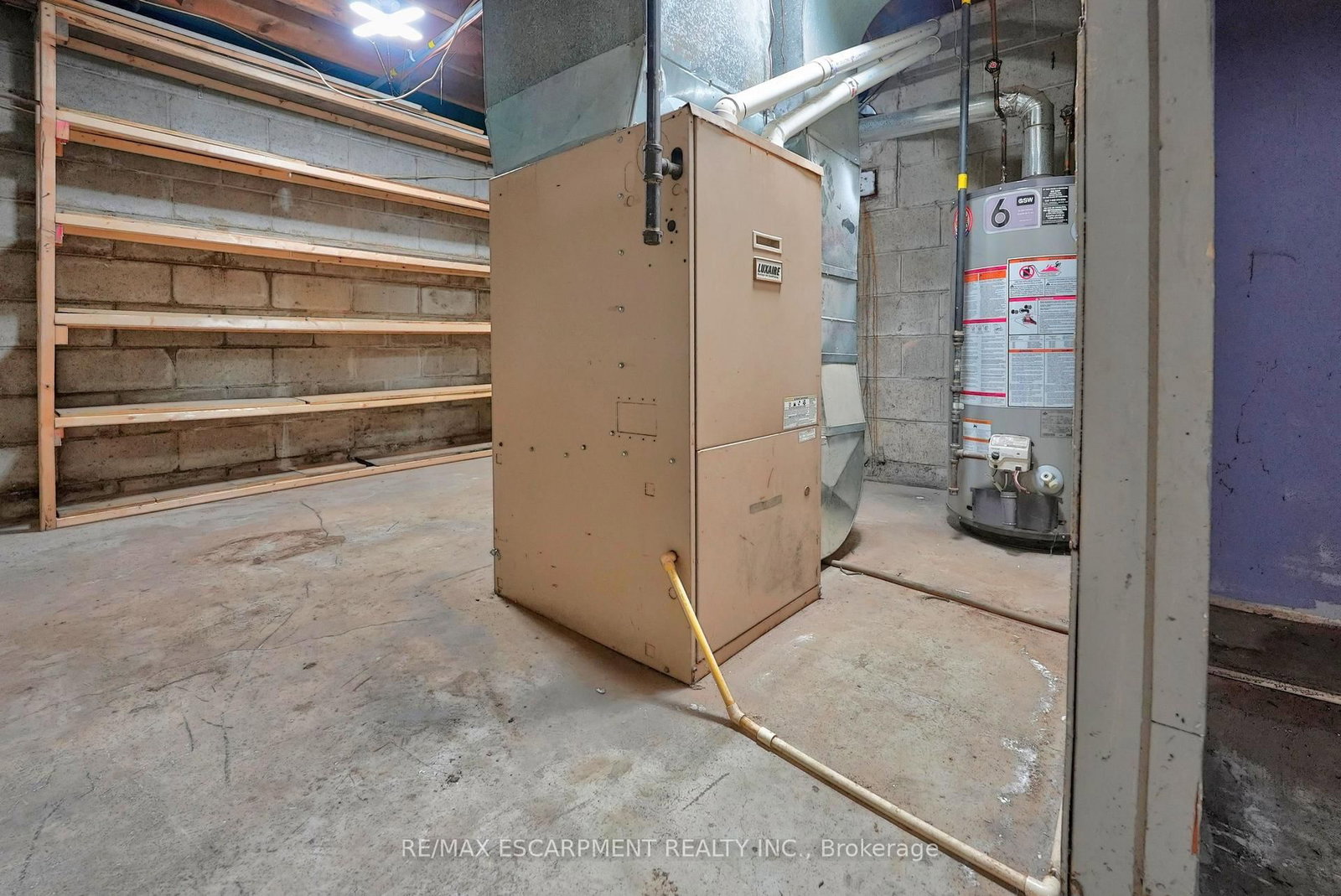 689 Burgess Avenue • Hamilton, ON photo 12