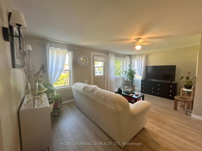 33 Ontario Street • Tillsonburg, ON photo 4