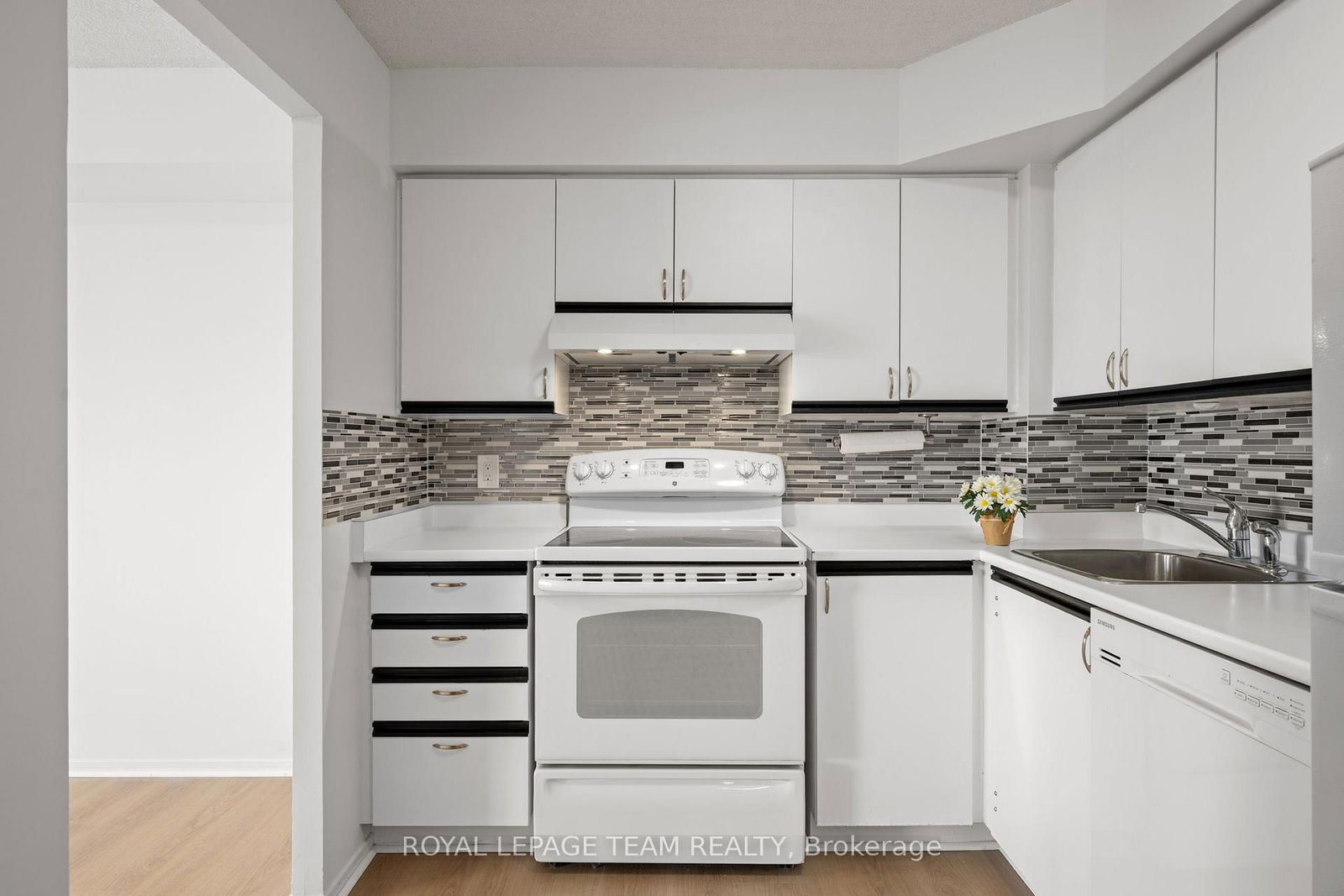719-1025 Grenon Ave, Ottawa, view 5