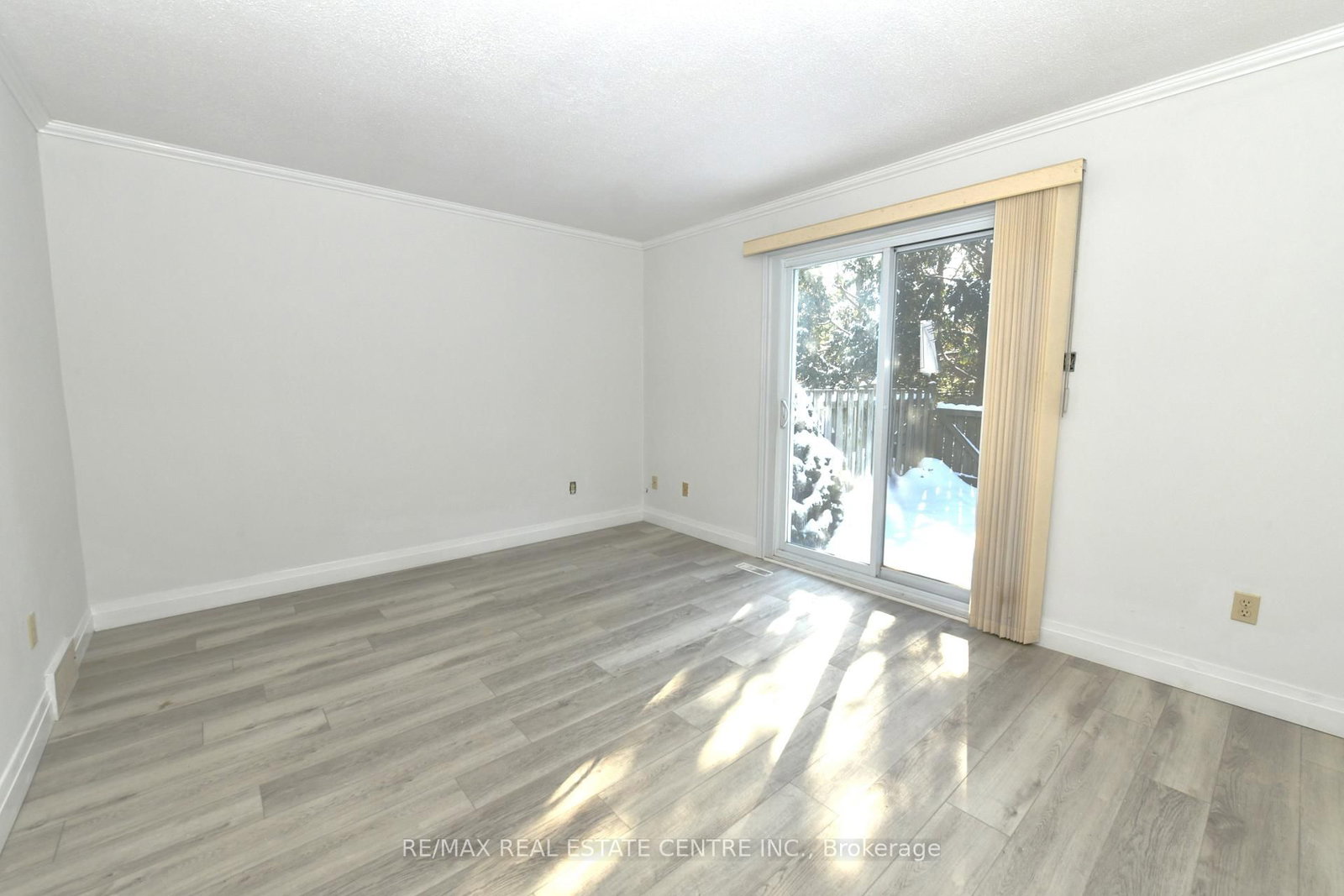 1247 Huron Street • #111 • London East, ON photo 3