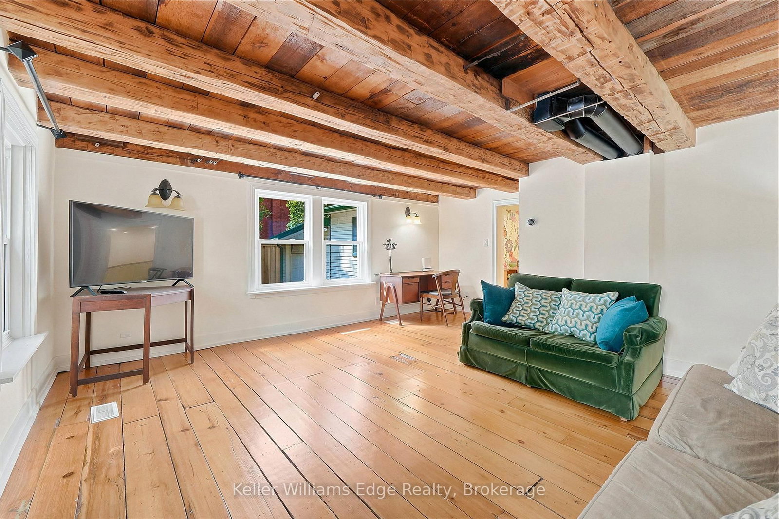361 Dundas Street E • Hamilton, ON photo 3