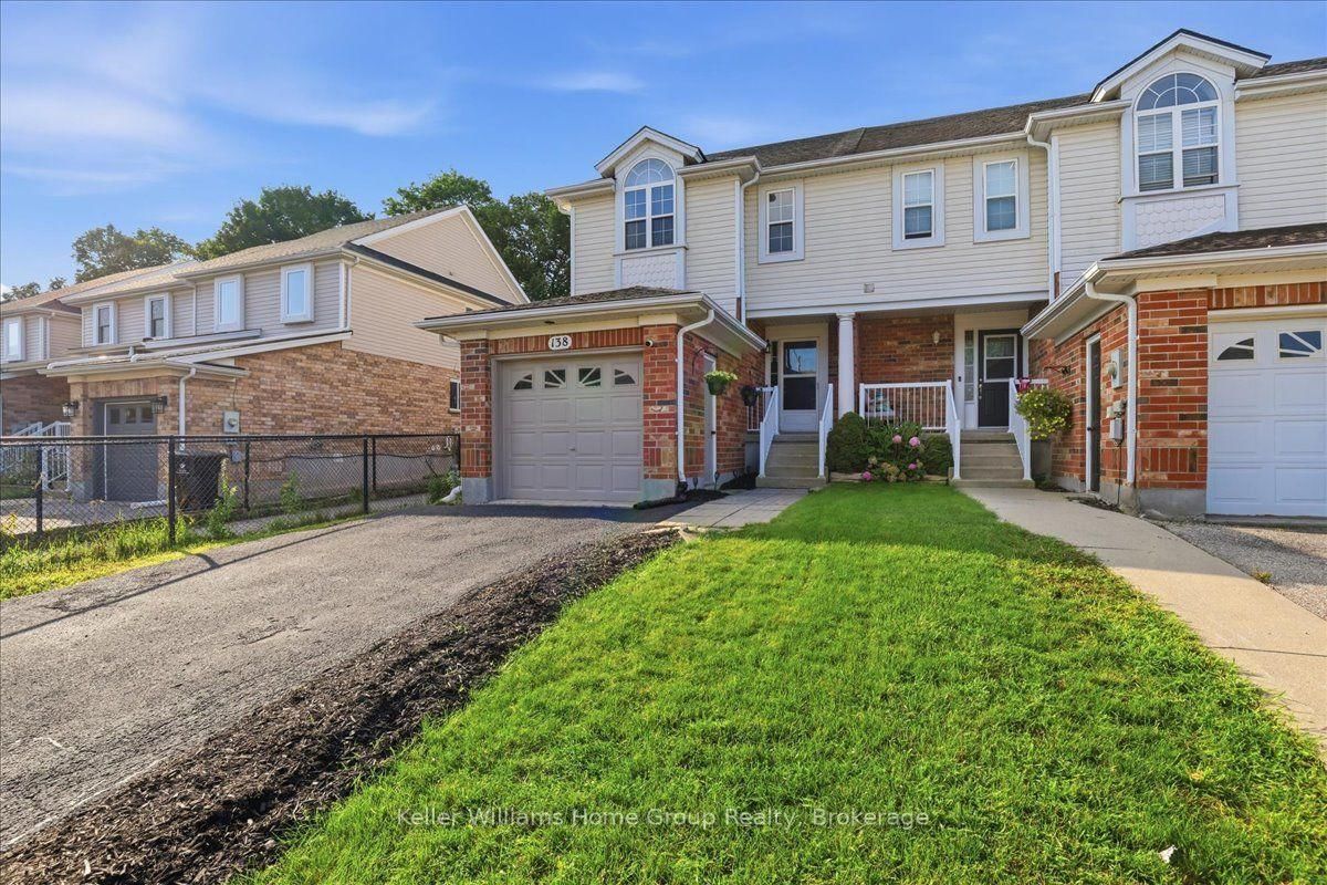 138 Werstine Terrace • Cambridge, ON photo 3