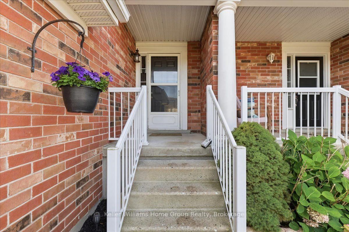 138 Werstine Terrace • Cambridge, ON photo 4