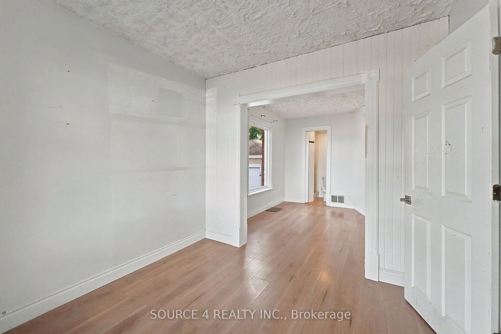 598 Coronation Boulevard • Cambridge, ON photo 8