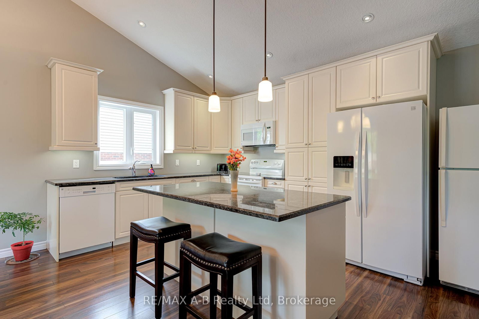 79 Sylvia Street • West Perth, ON photo 11