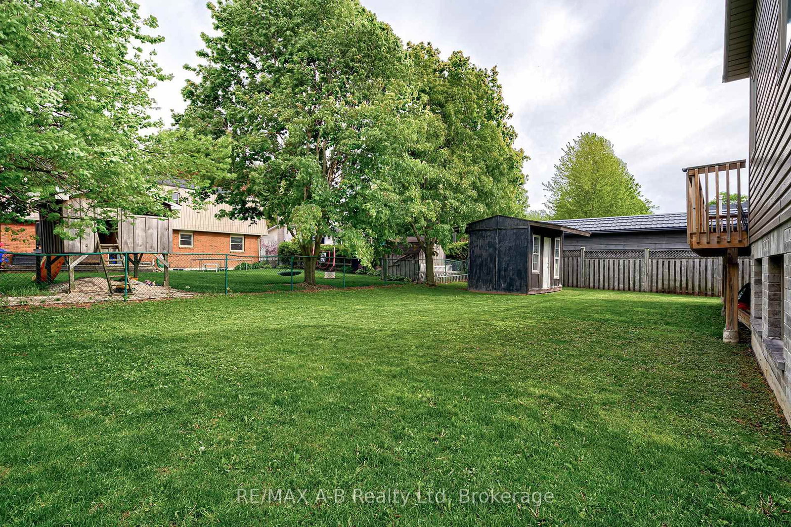 79 Sylvia Street • West Perth, ON photo 39