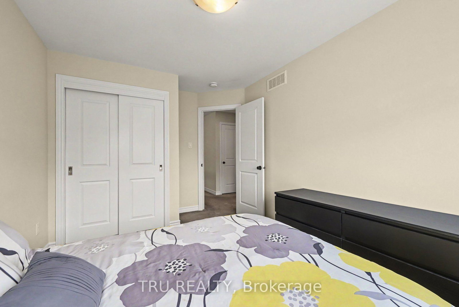 106 Lavatera St, Ottawa, view 31