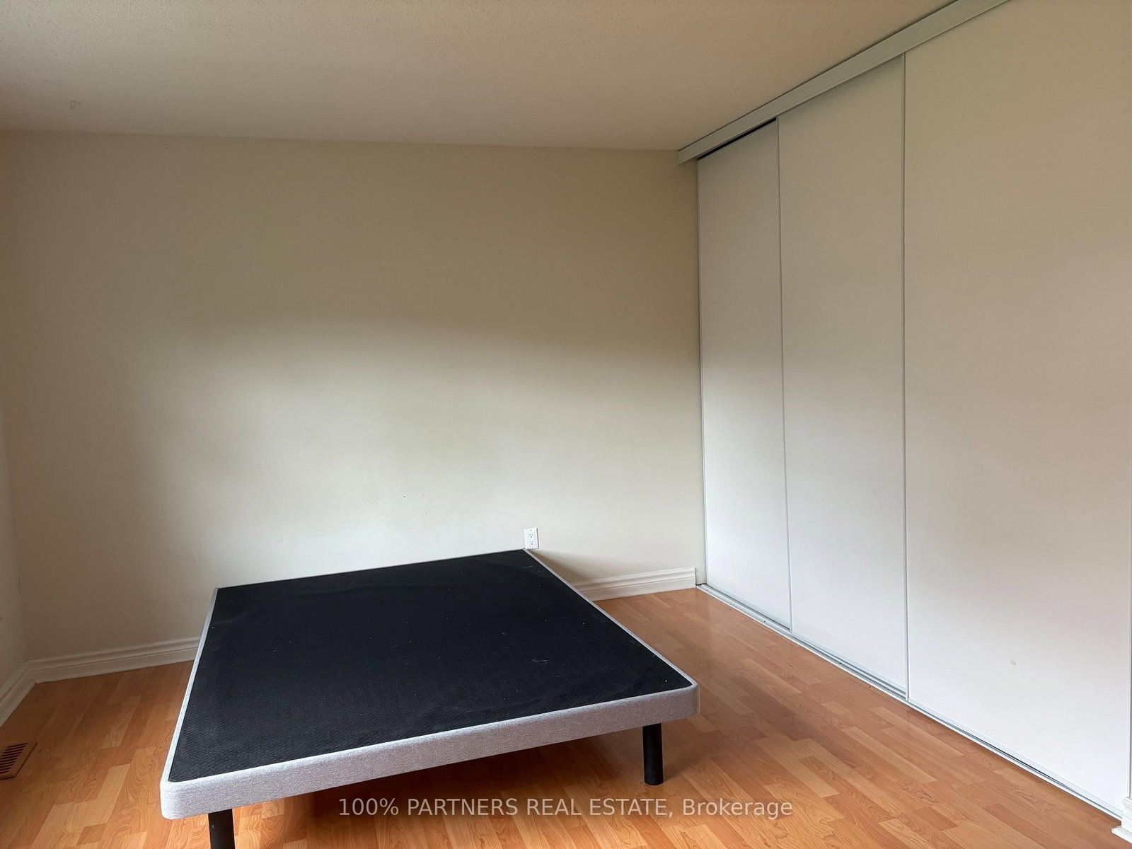 1570 Richmond Street • #34 • London North, ON photo 12