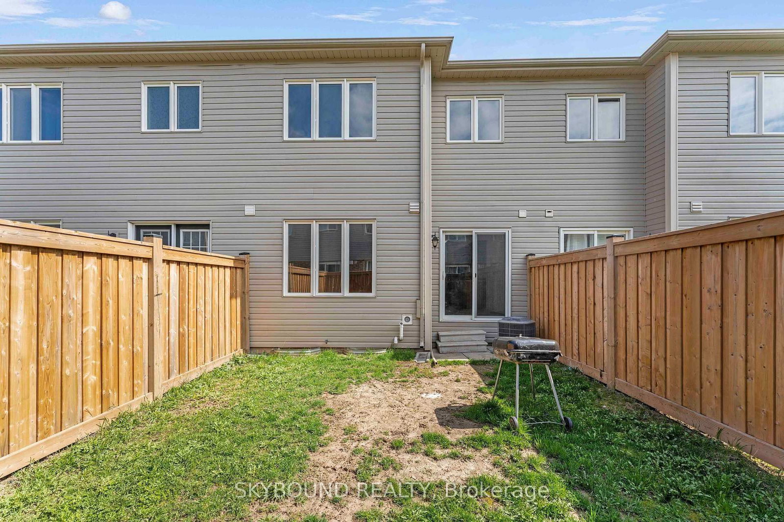 70 Munro Circle • Brantford, ON photo 15