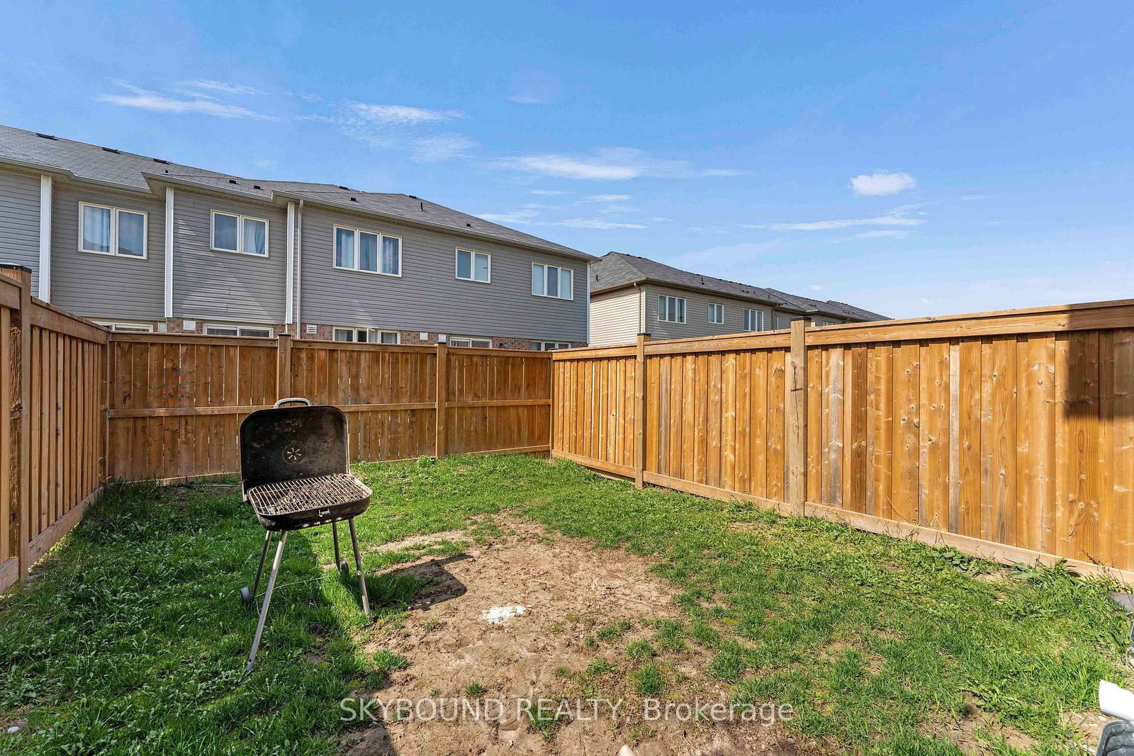 70 Munro Circle • Brantford, ON photo 16