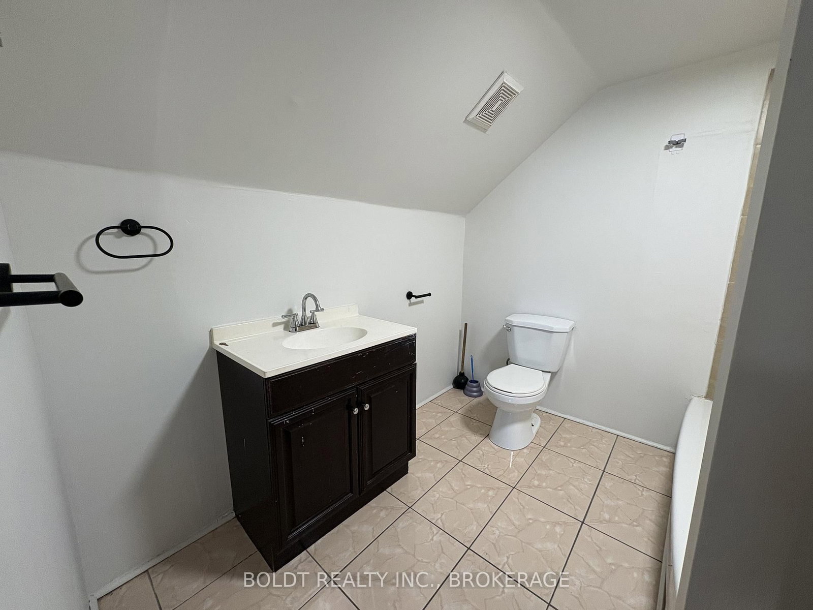 5145 Rice Crescent • Niagara Falls, ON photo 5