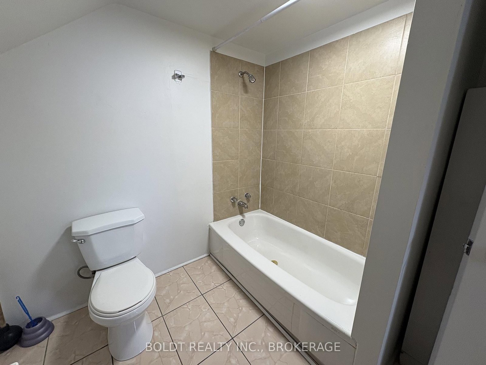 5145 Rice Crescent • Niagara Falls, ON photo 6