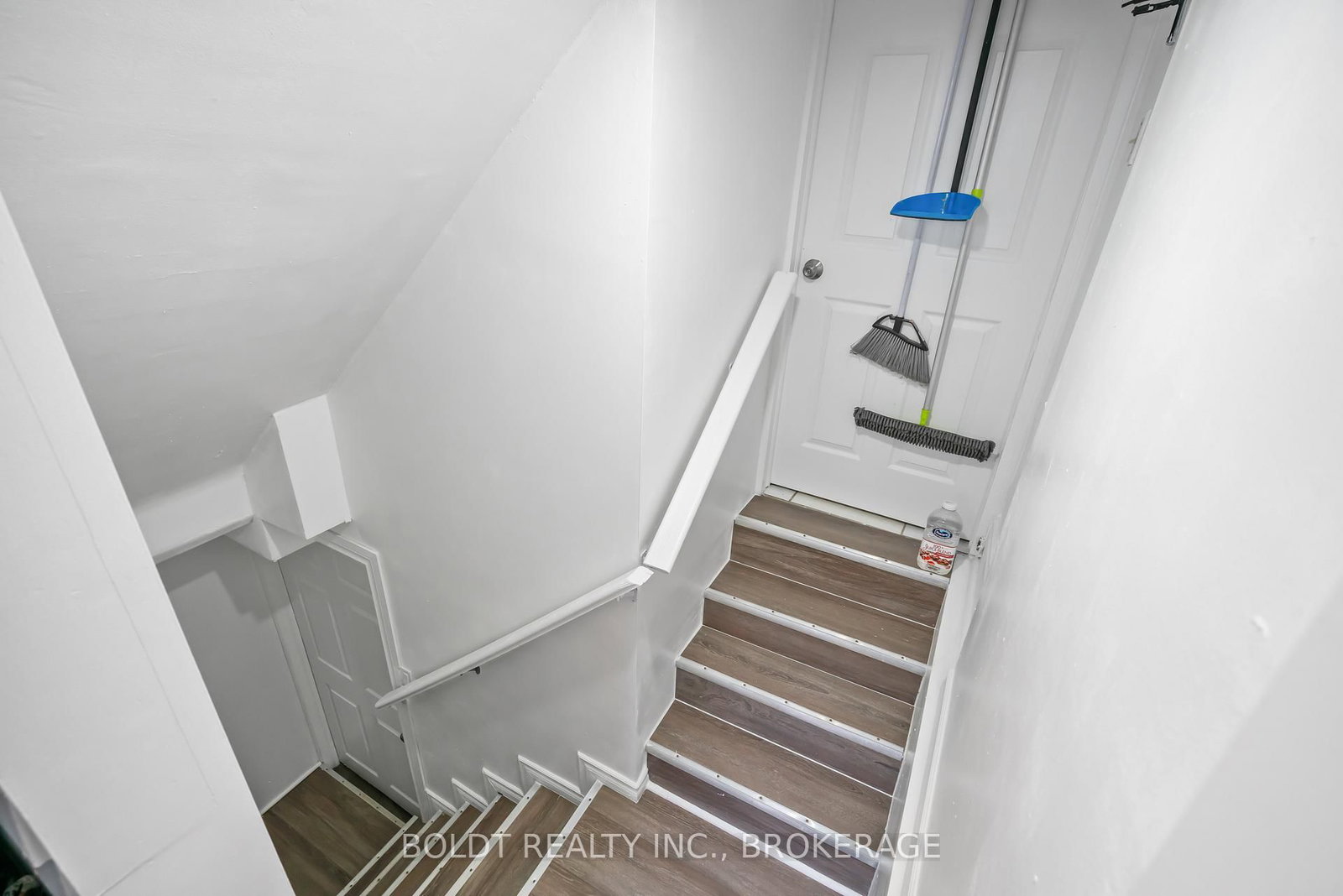 5145 Rice Crescent • Niagara Falls, ON photo 9