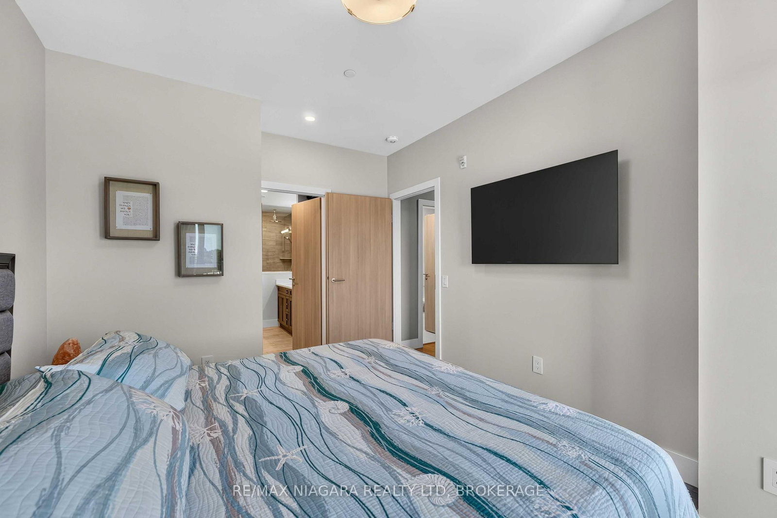 57 Lakeport Road • #702 • St. Catharines, ON photo 10