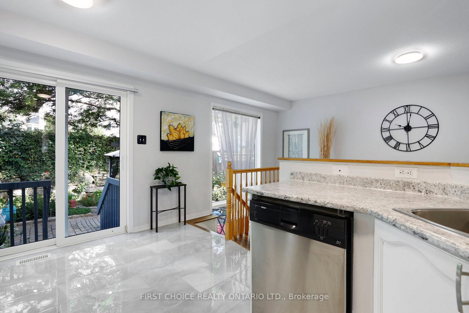 51 Central Park Dr, Ottawa, view 18