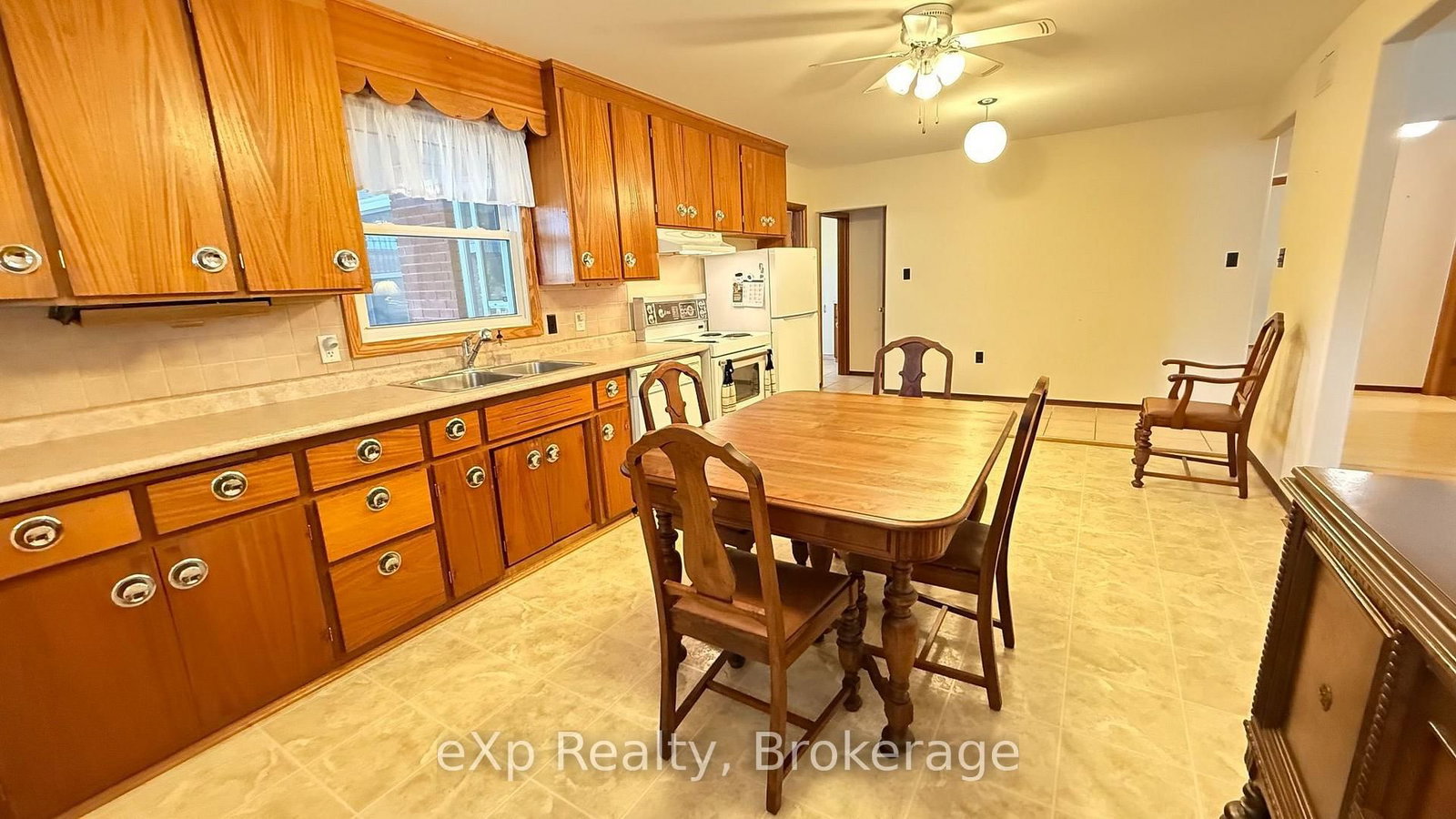 53 Maple Street • North Huron, ON photo 10
