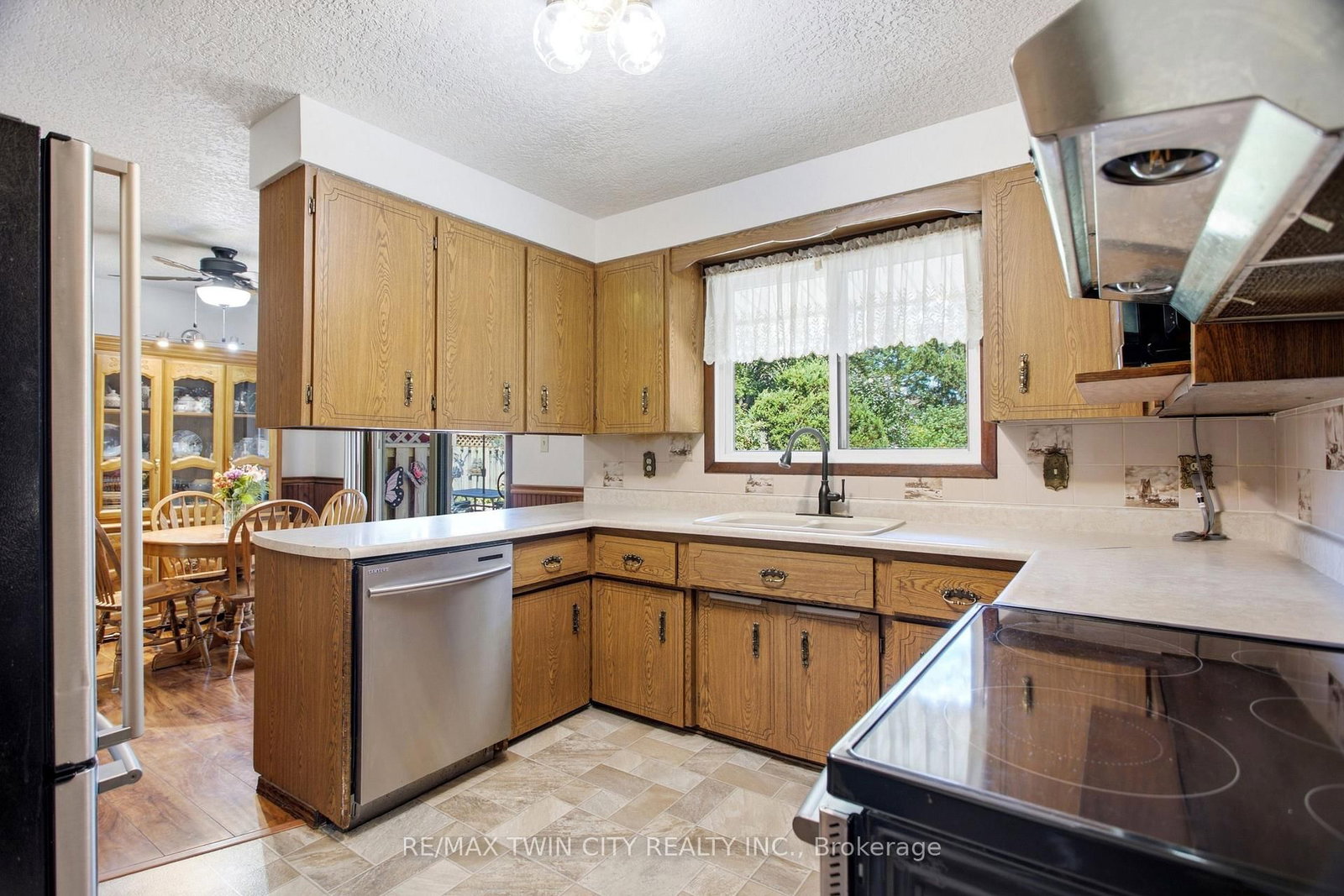 28 Alice Crescent • Wilmot, ON photo 12