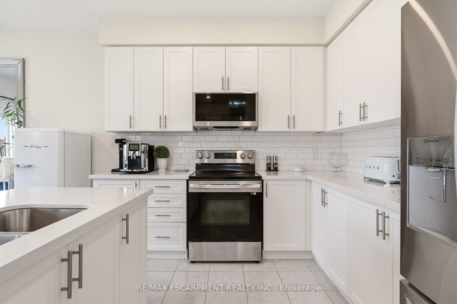 67 PINOT Crescent • Hamilton, ON photo 8