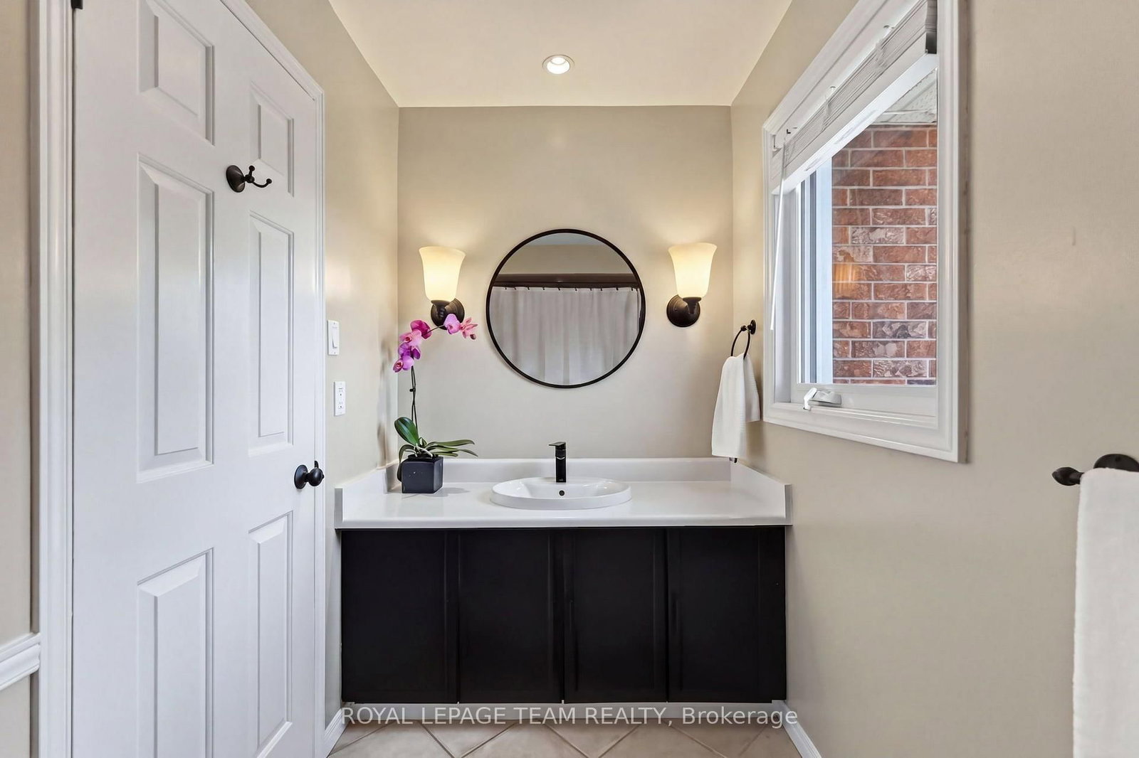 11 Fessenden Way • Ottawa, ON photo 36