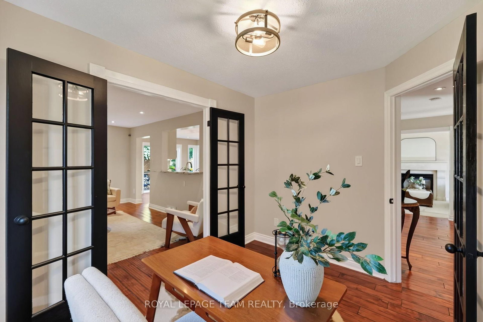 11 Fessenden Way • Ottawa, ON photo 9