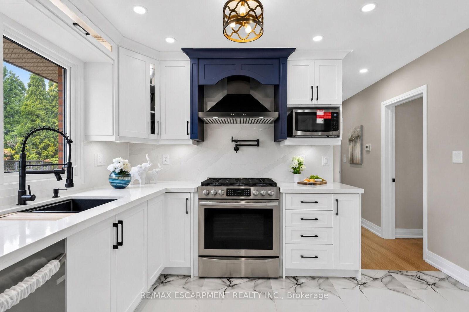 150 Howard Avenue • Hamilton, ON photo 6