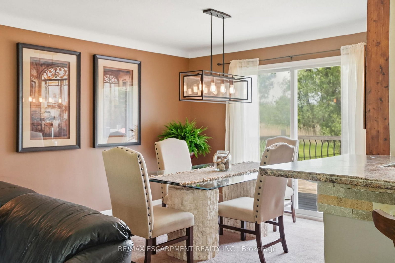 318 Freelton Road • Hamilton, ON photo 13