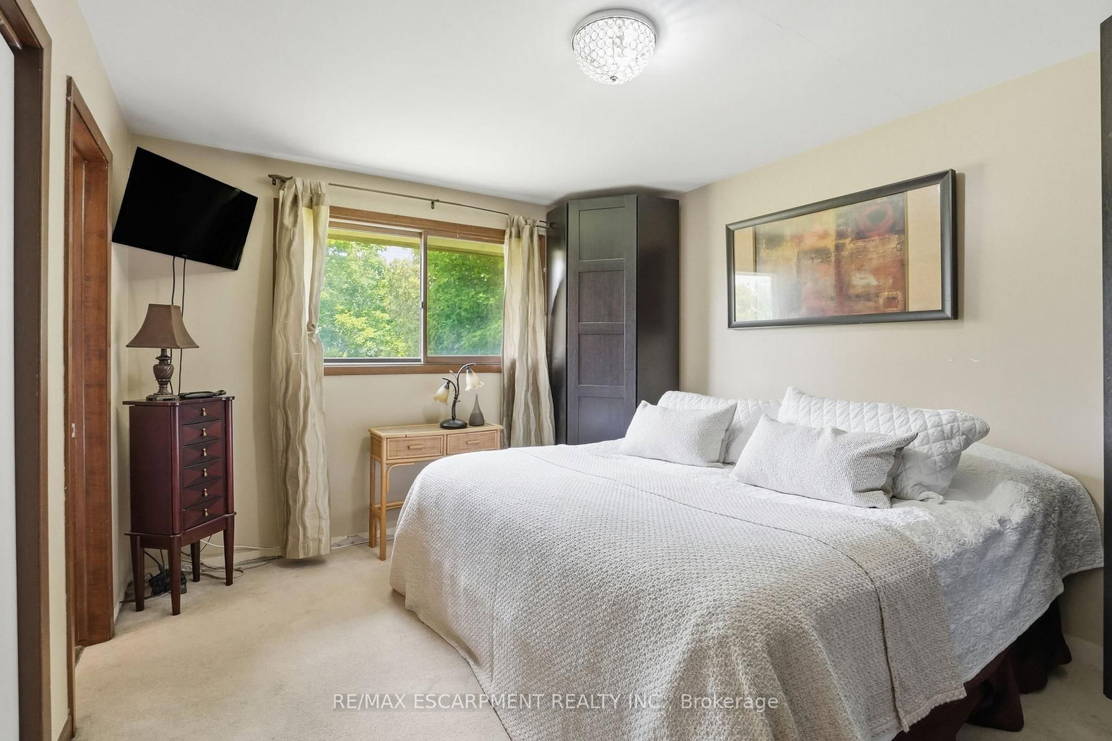 318 Freelton Road • Hamilton, ON photo 19