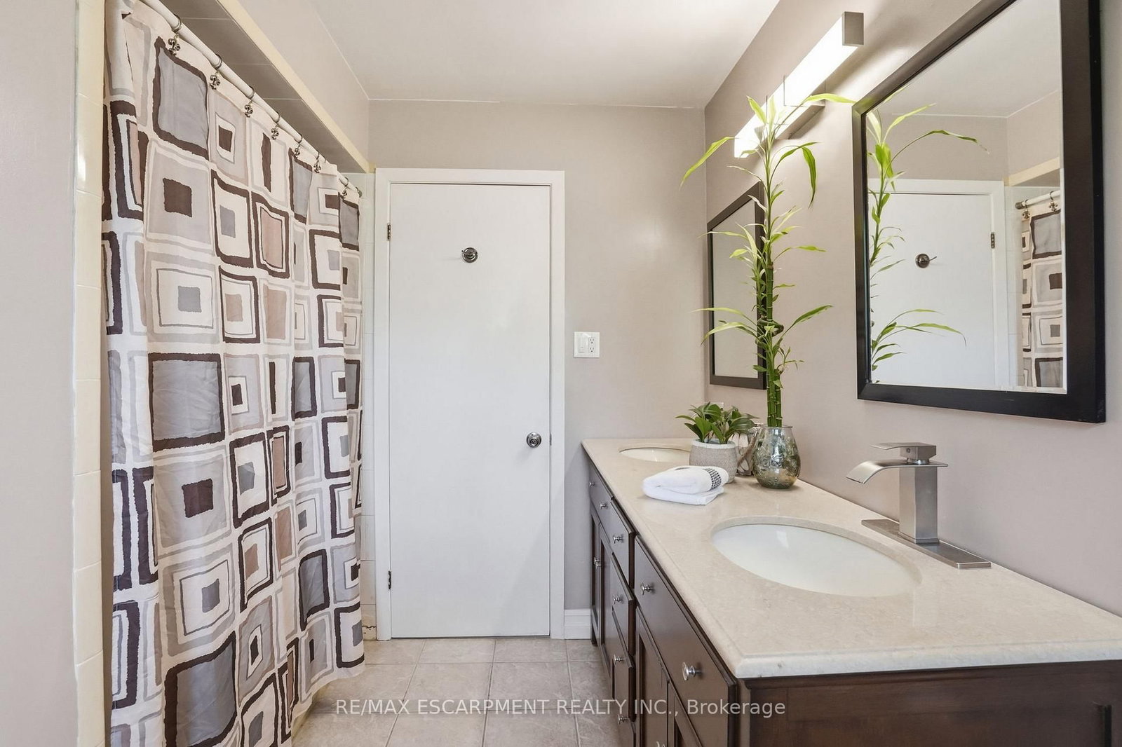 318 Freelton Road • Hamilton, ON photo 27