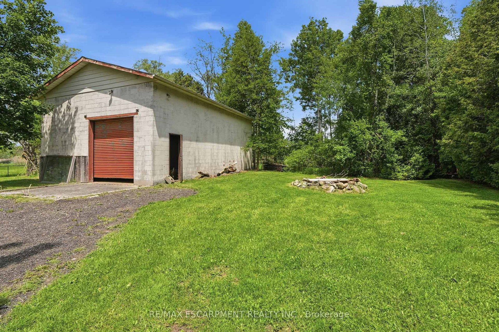 318 Freelton Road • Hamilton, ON photo 41