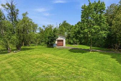318 Freelton Road • Hamilton, ON photo 5