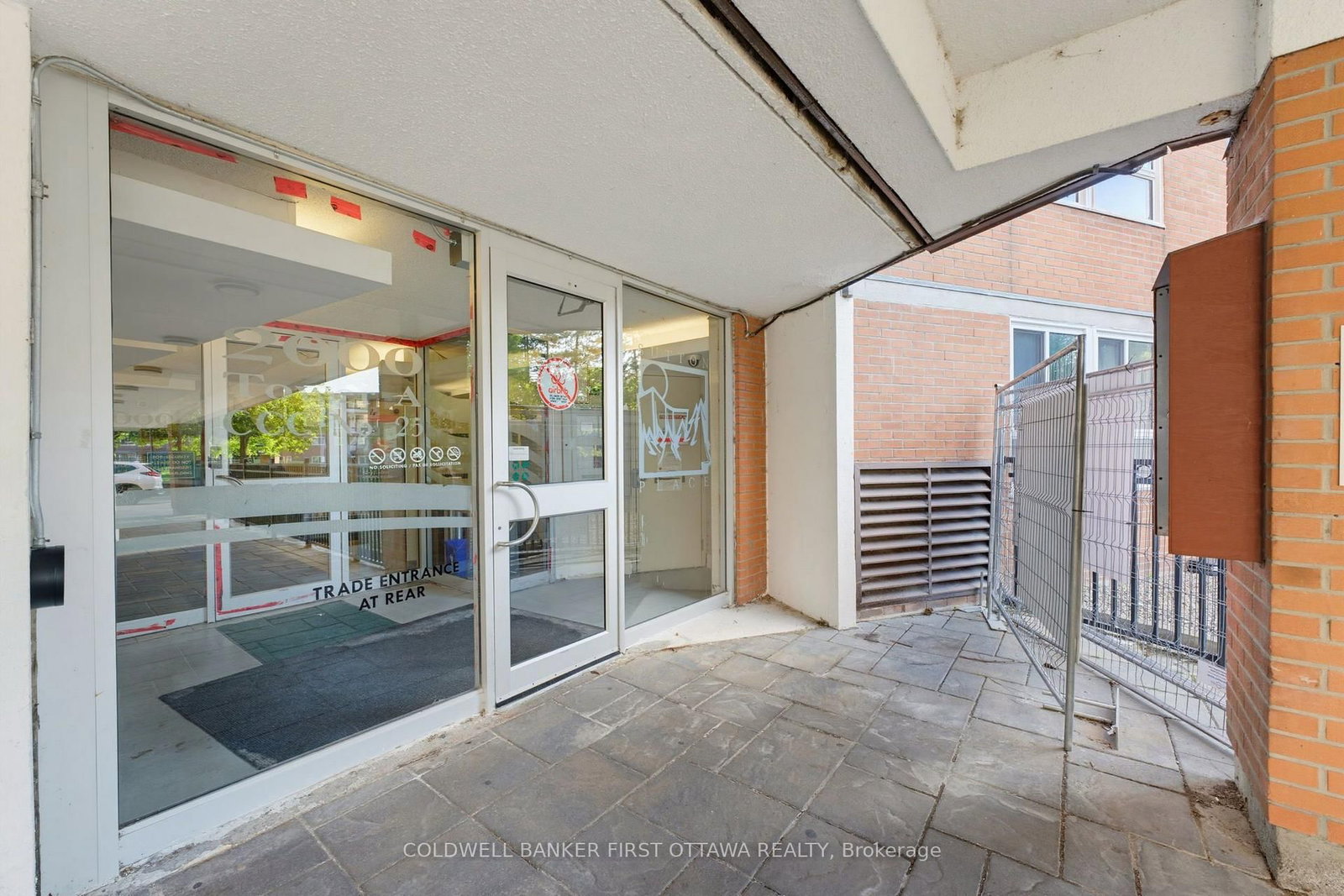 2000 Jasmine Crescent • #803 • Ottawa, ON photo 5