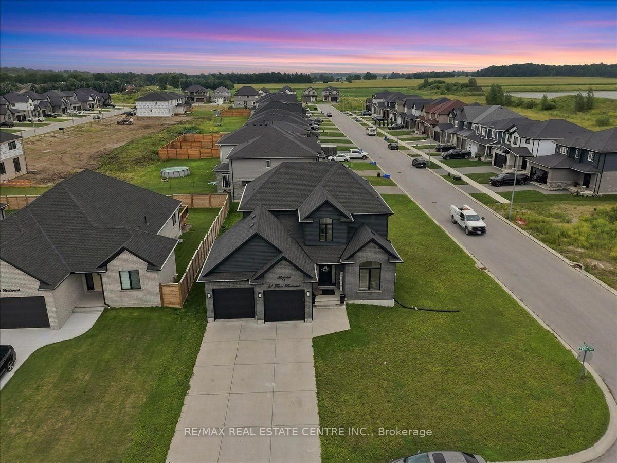 31 Ferris Boulevard • Zorra, ON photo 3