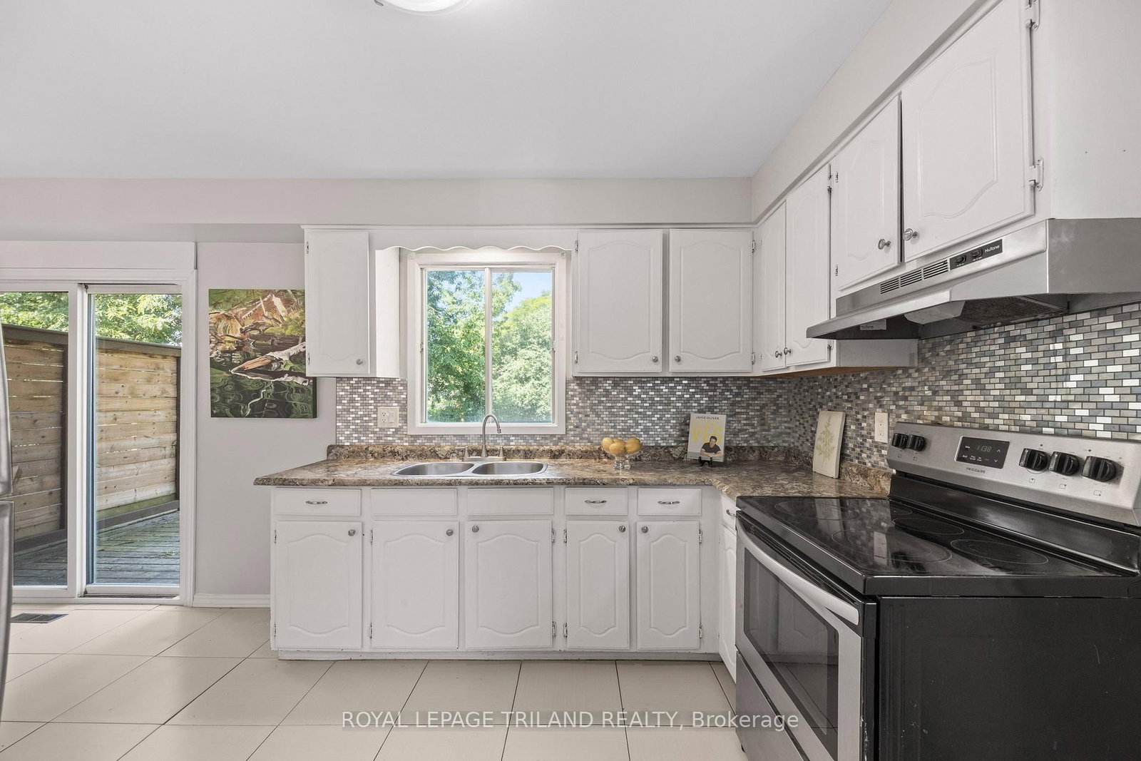 1769 Aldersbrook Road • London North, ON photo 10