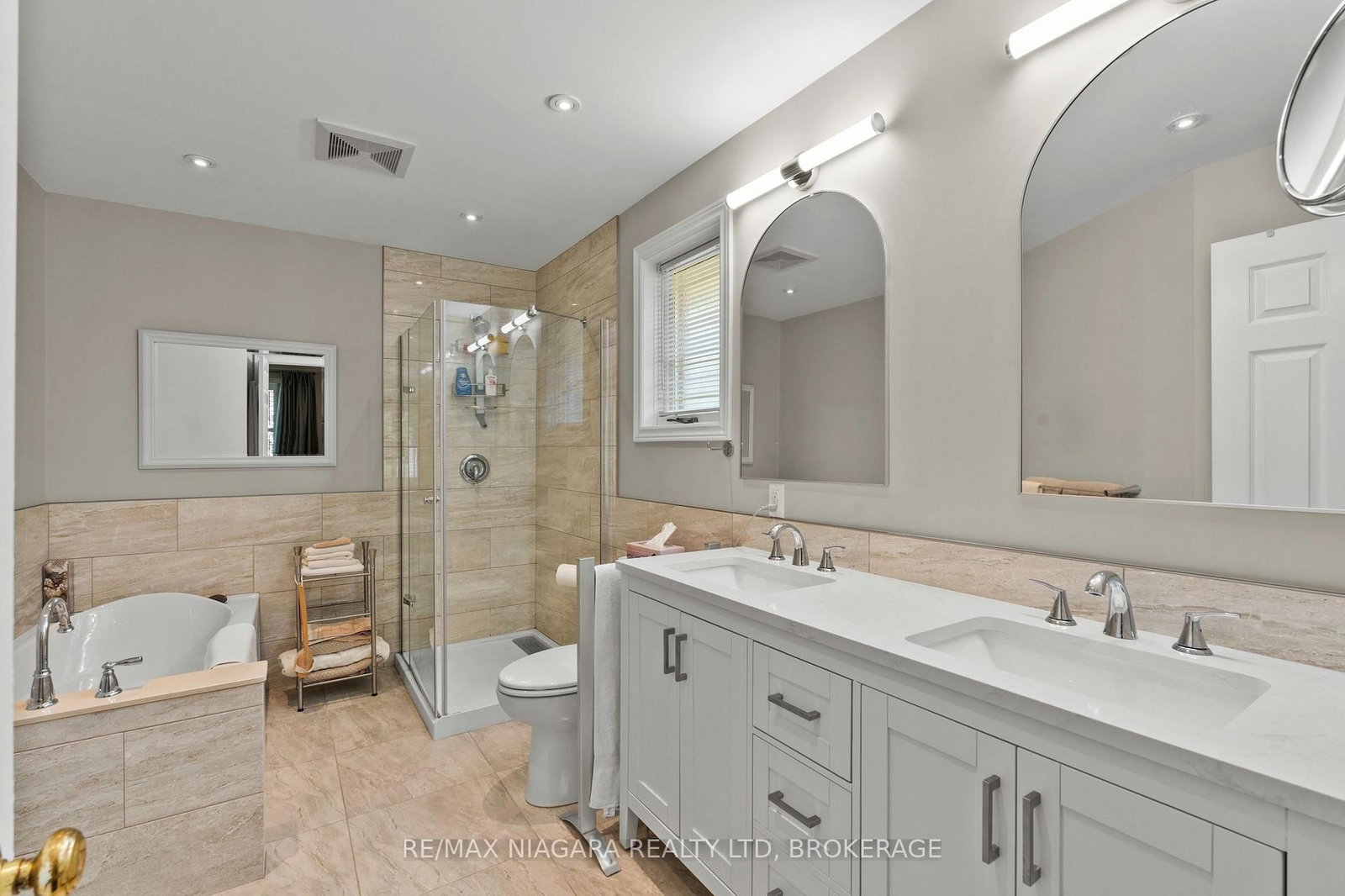 54 The Promenade • Niagara-on-the-Lake, ON photo 13