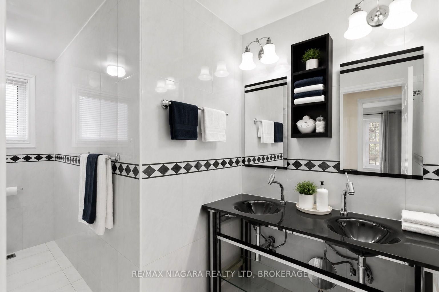 54 The Promenade • Niagara-on-the-Lake, ON photo 29