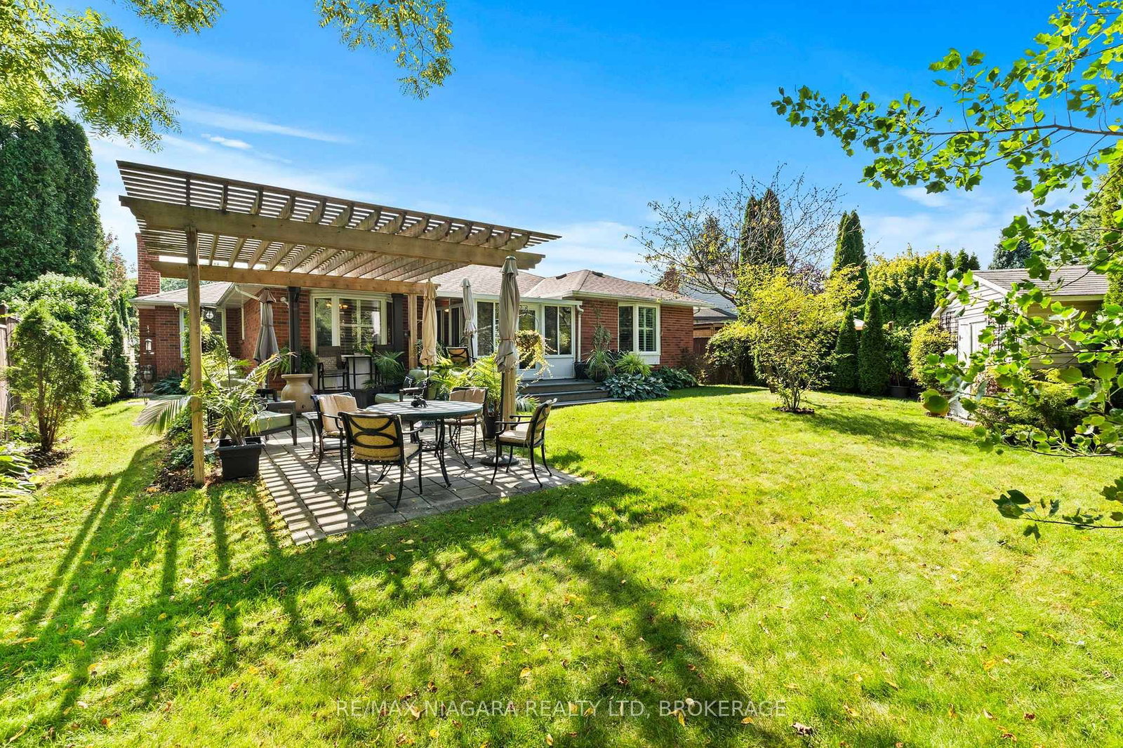 54 The Promenade • Niagara-on-the-Lake, ON photo 36