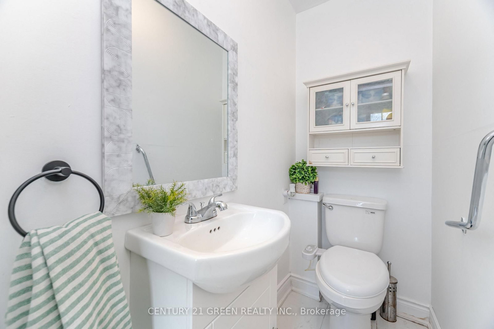 61 Stirton Street • Hamilton, ON photo 18