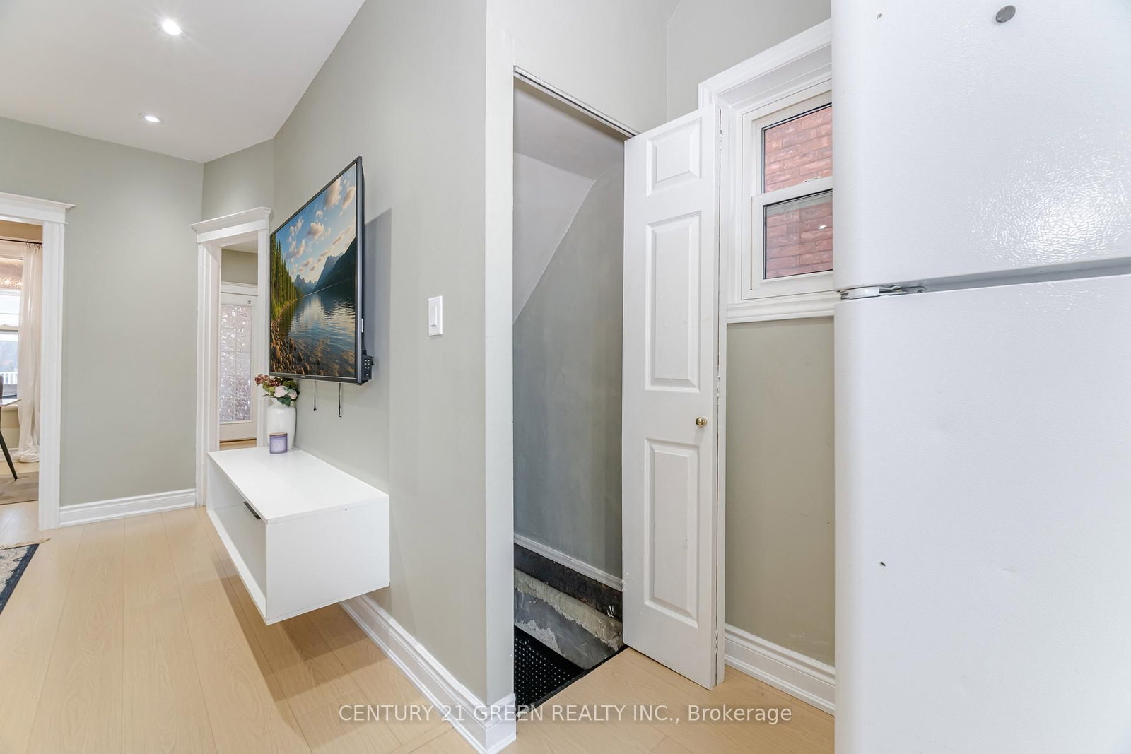 61 Stirton Street • Hamilton, ON photo 33