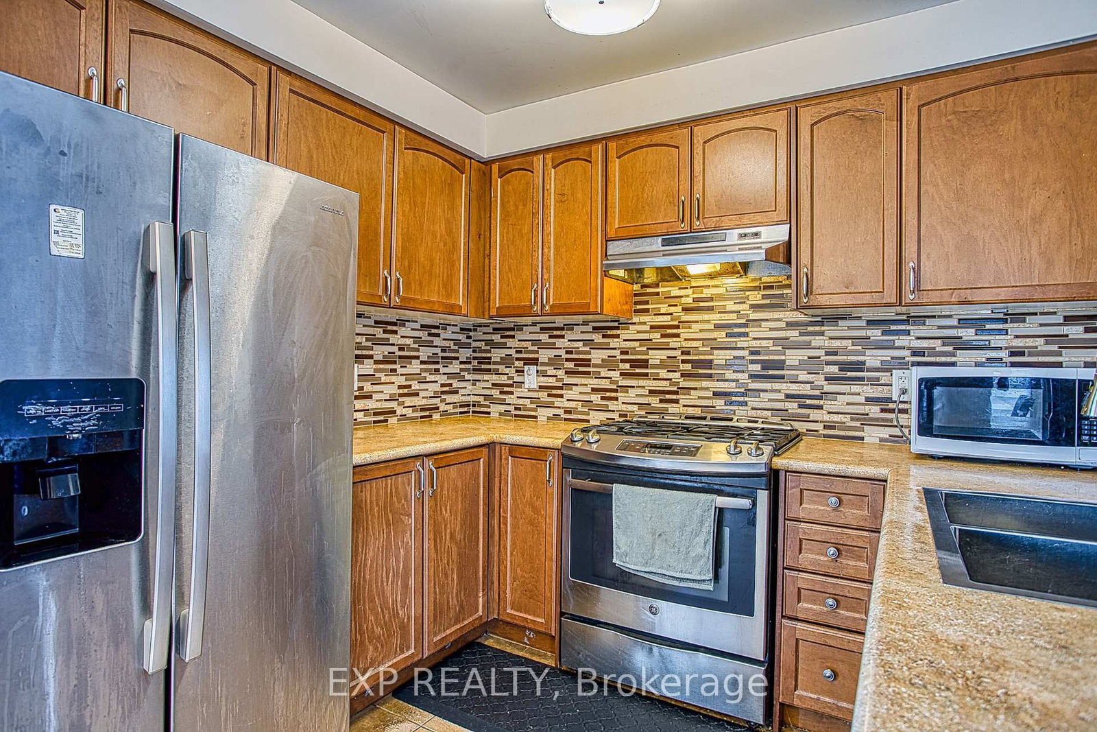61 Mayland Trail • Hamilton, ON photo 12