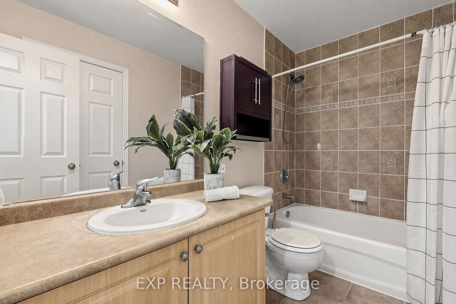2-28 Doon Mills Drive • Kitchener, ON photo 37