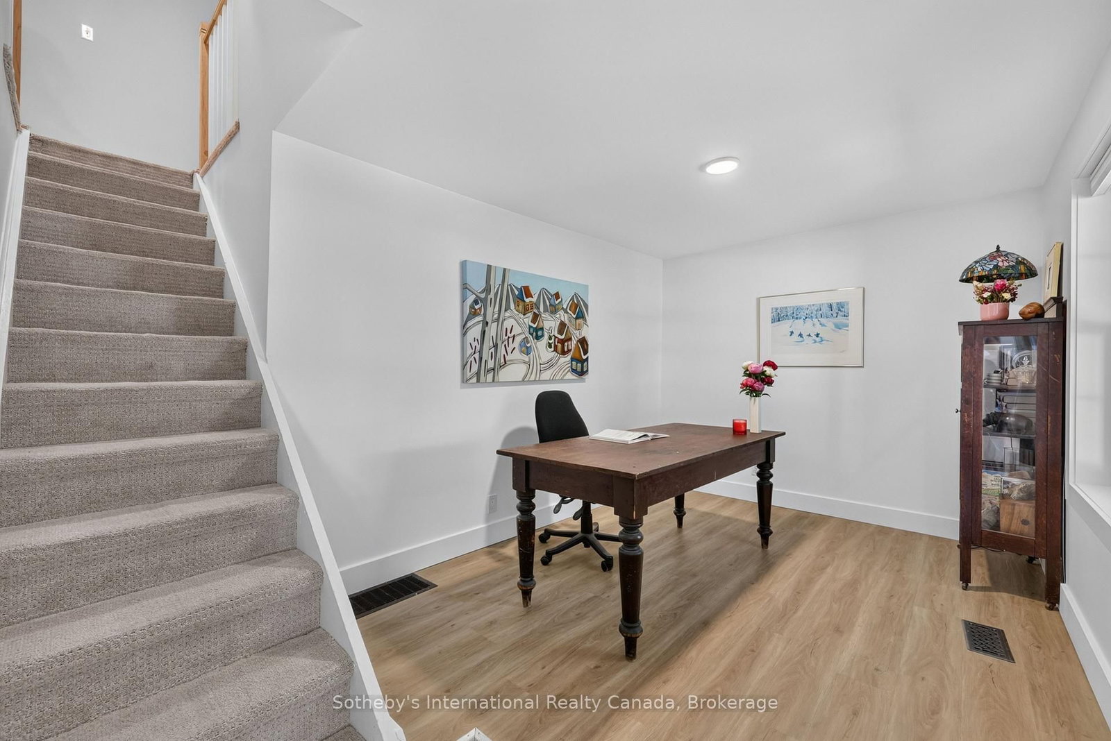 131 Bruce Street S • Blue Mountains, ON photo 6